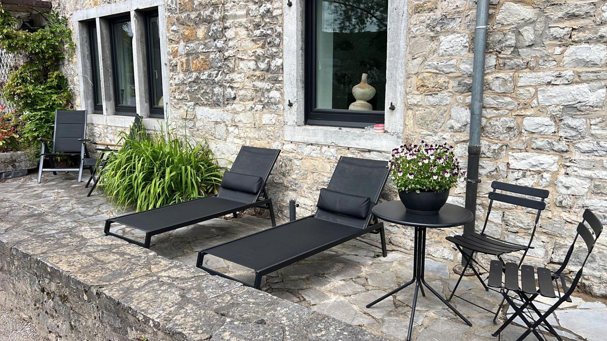 Pieds Dans L'Eau Private Wellness Bordure De Meuse Villa Lustin Exterior foto